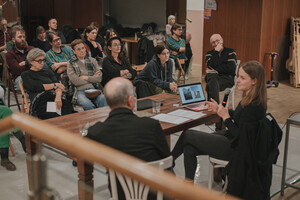 &bdquo;Przeobrażenia&rdquo;, spotkanie: &bdquo;Działania wobec ludzi i nie-ludzi w Strefie Gazy&rdquo;, gościni: Maria Wodzińska 2024 fot. Yauhen Malashkevich